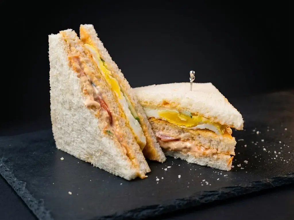 Club Sandwich With Pakage